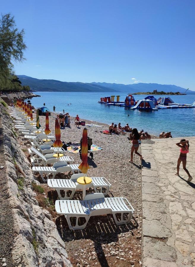 Apartments With A Parking Space Novi Vinodolski - 5587 Εξωτερικό φωτογραφία