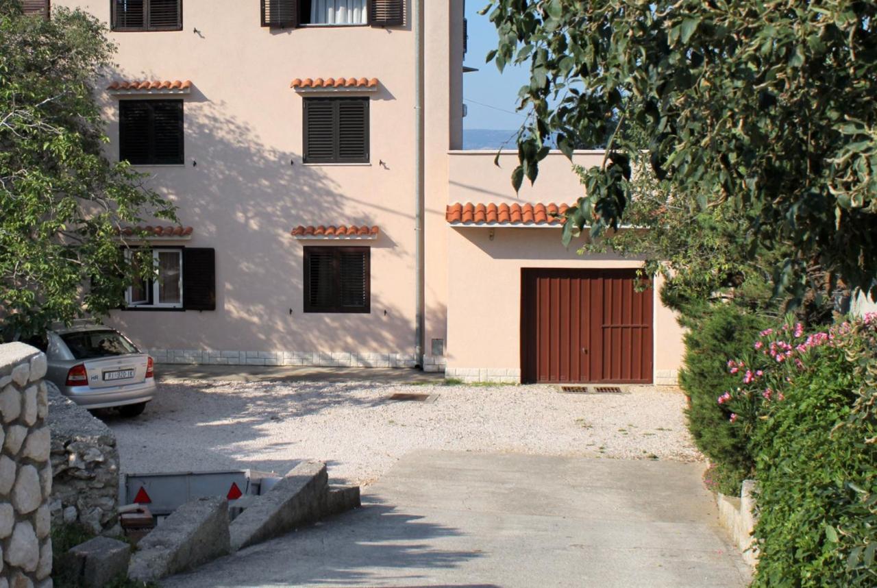 Apartments With A Parking Space Novi Vinodolski - 5587 Εξωτερικό φωτογραφία