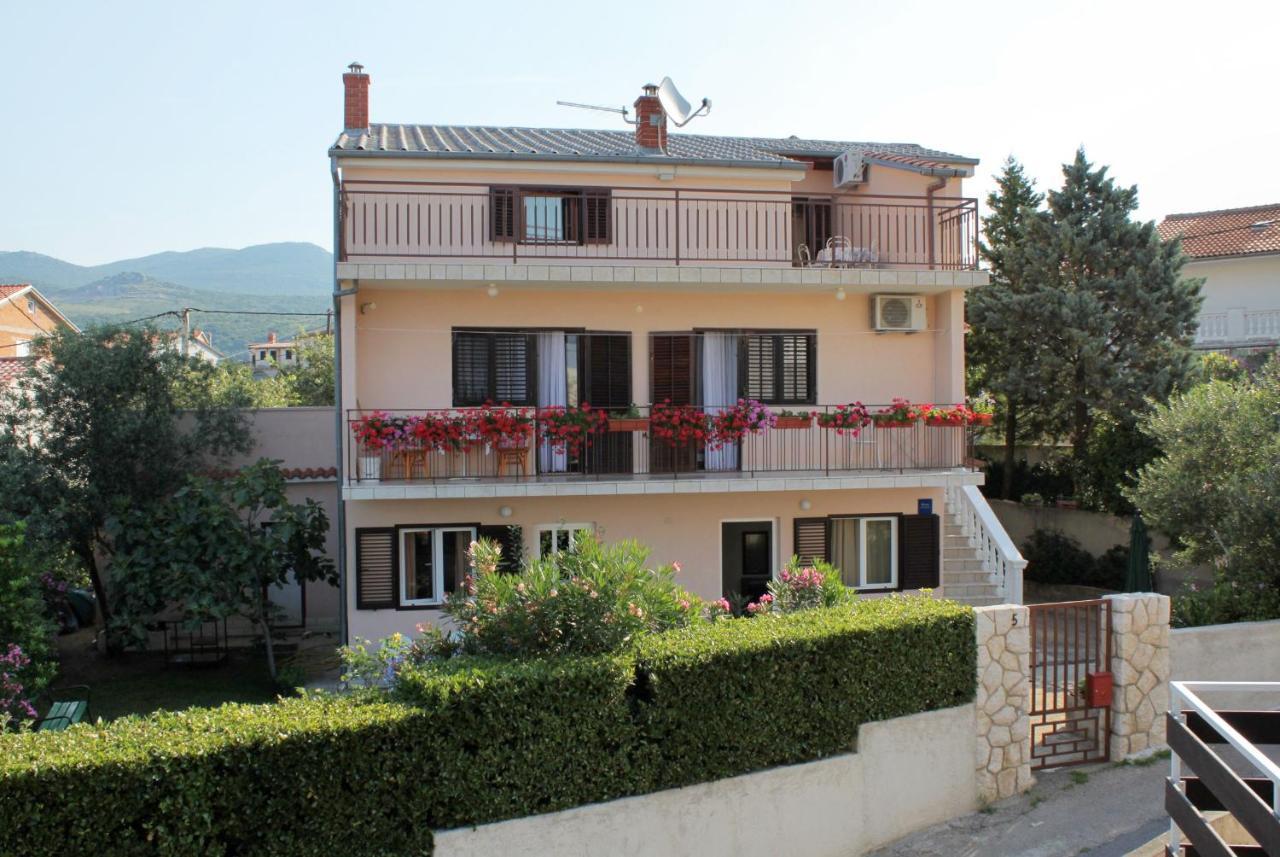 Apartments With A Parking Space Novi Vinodolski - 5587 Εξωτερικό φωτογραφία