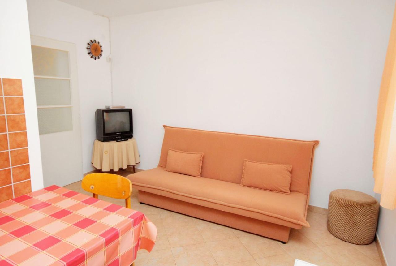 Apartments With A Parking Space Novi Vinodolski - 5587 Εξωτερικό φωτογραφία